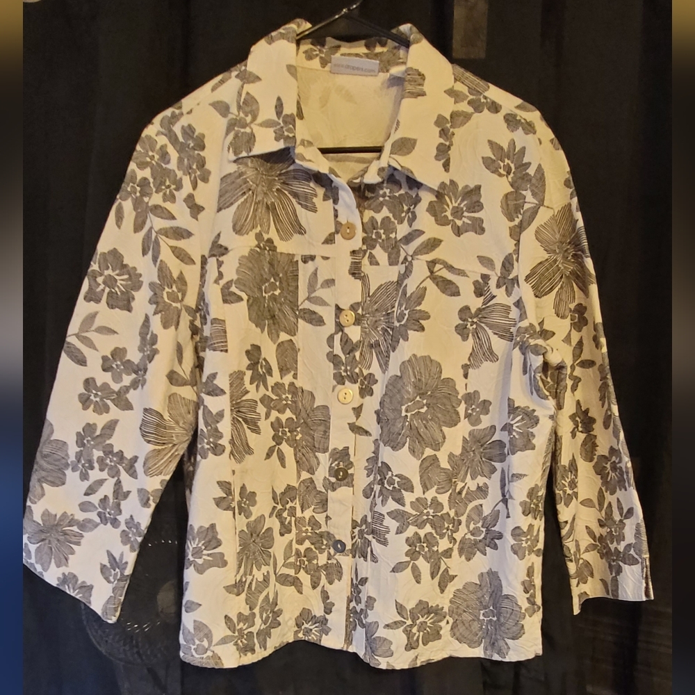 XL Women's Jacquard Black and White Jacket